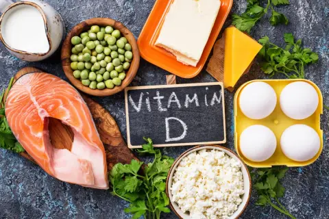Saumon, œufs, produits laitiers, pois et beurre : ces aliments aident à comprendre à quoi sert la vitamine D.